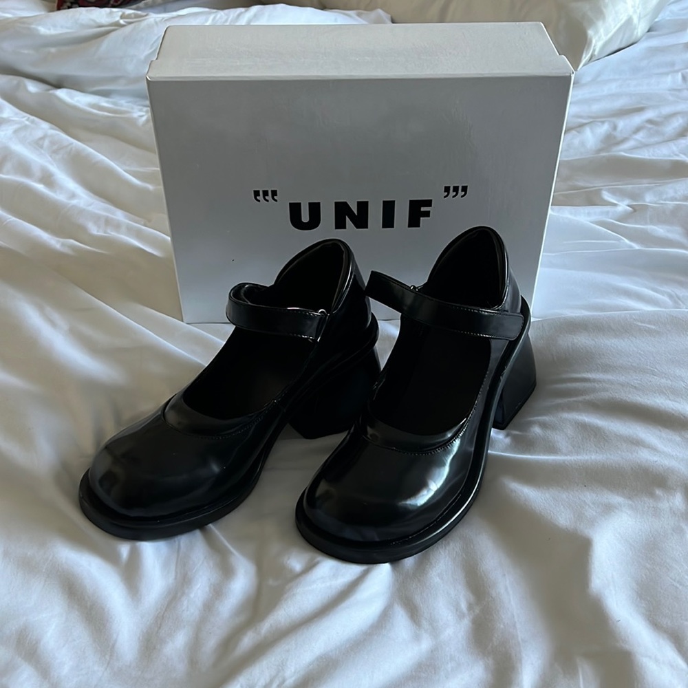 UNIF platform Mary Janes